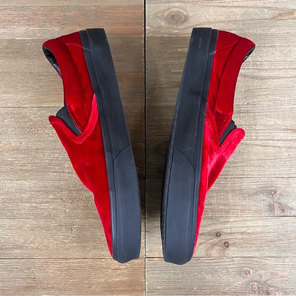 Vans Velvet Slip On Sneakers - Picture 4 of 7